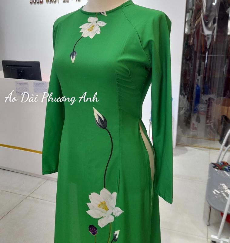Áo dài lụa in 3D hoạ tiết hoa sen, mềm mịn, co dãn, không nhăn - Áo Dài Phương Anh 7