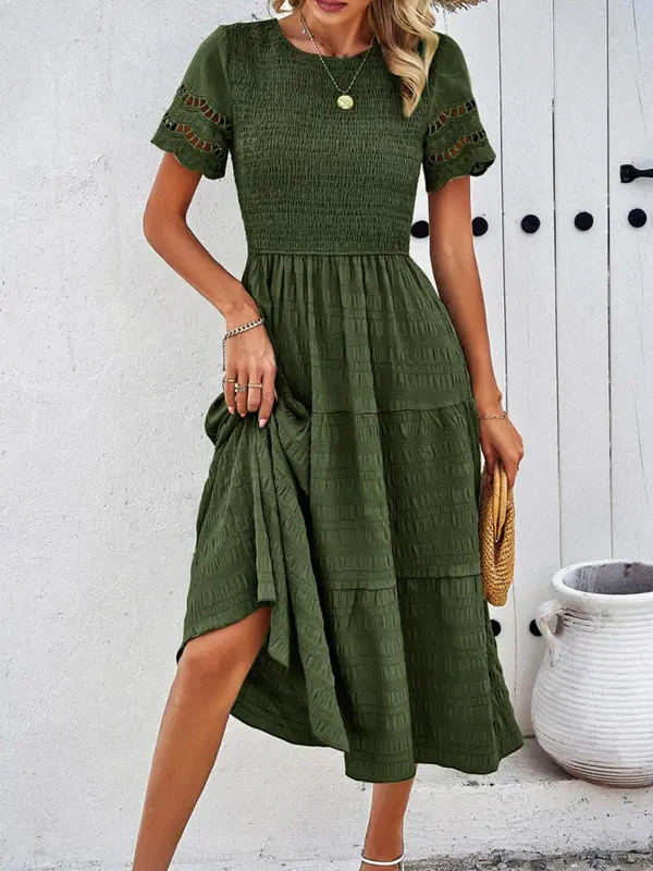 Women's Plain Shirred Tiered Layer A Line Dress, Fashion Ruffle Hem Short Sleeve Midi Dress for Daily Beach Holiday Vacation, Ladies Summer Clothes, Summer Dresses 2025, Womenswear 2