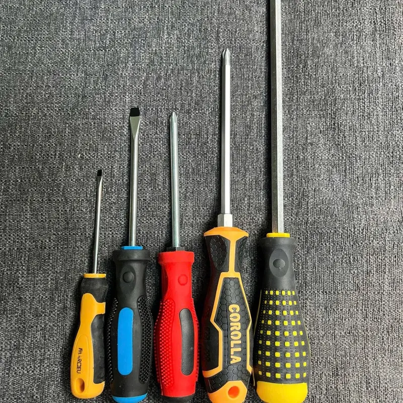 Combo 5 cây tua vít có vít đóng, vít 2 đầu, vít dẹp, vít bake, vít nhí, nhiều size đa dạng tiện lợi dễ sử dụng 4
