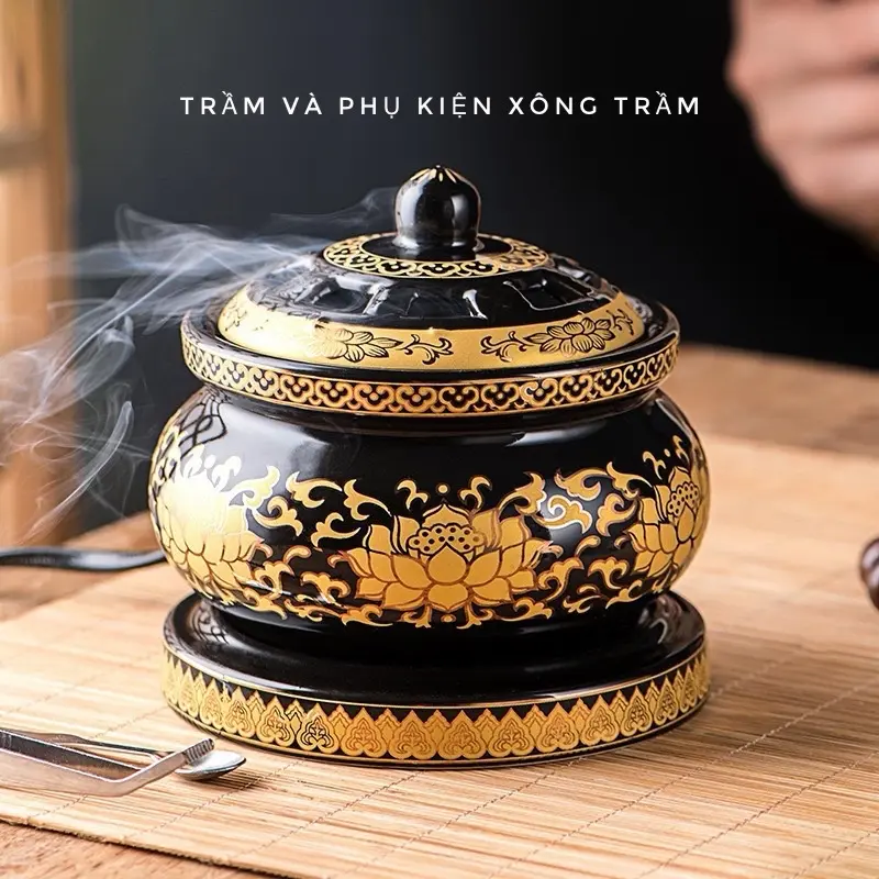 Lò xông trầm hương bằng điện sen vàng size to cao cấp, nhiệt cao đầy đủ chức năng hệ j giờ điều chỉnh nhiệt.Xông được các loại trầm như tinh dầu, bột trầm , trầm miếng  ( QUÀ TRI ÂN: 15gam trầm miếng) Dầu Thơm Phòng Dầu Thơm xit  phongkhumui tram  huong