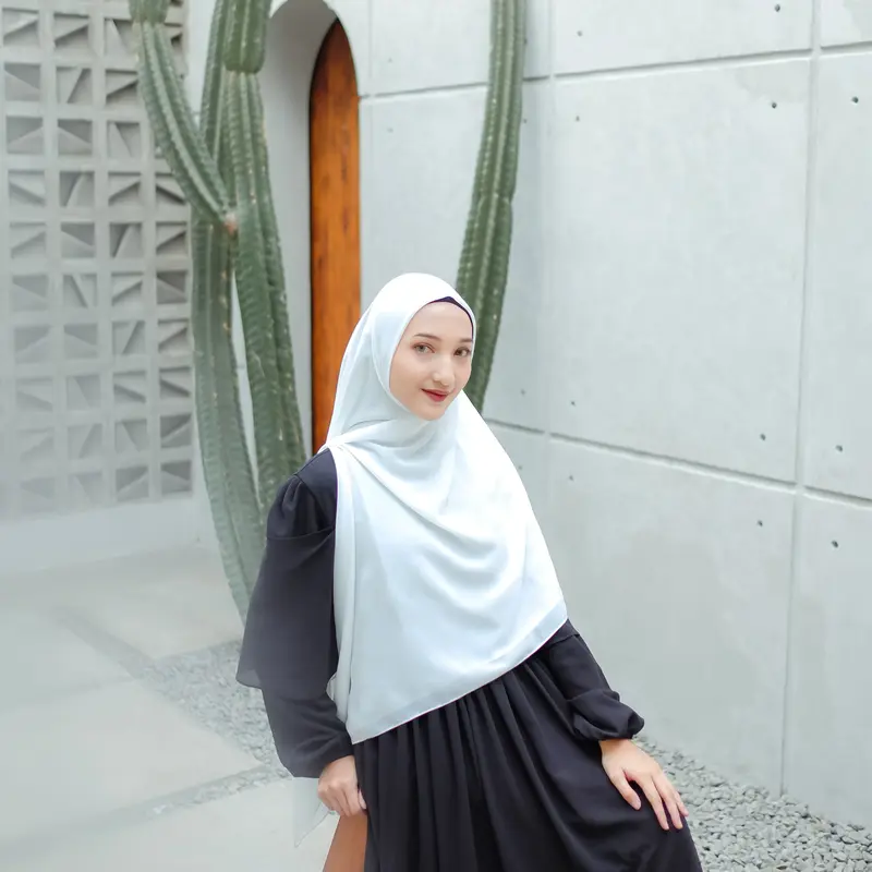 Bottle Cleaner Brush Detail