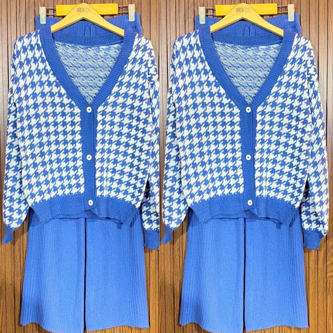 Aura One Set Cardigan Rajut Atasan dan Celana Kulot Knit Wanita