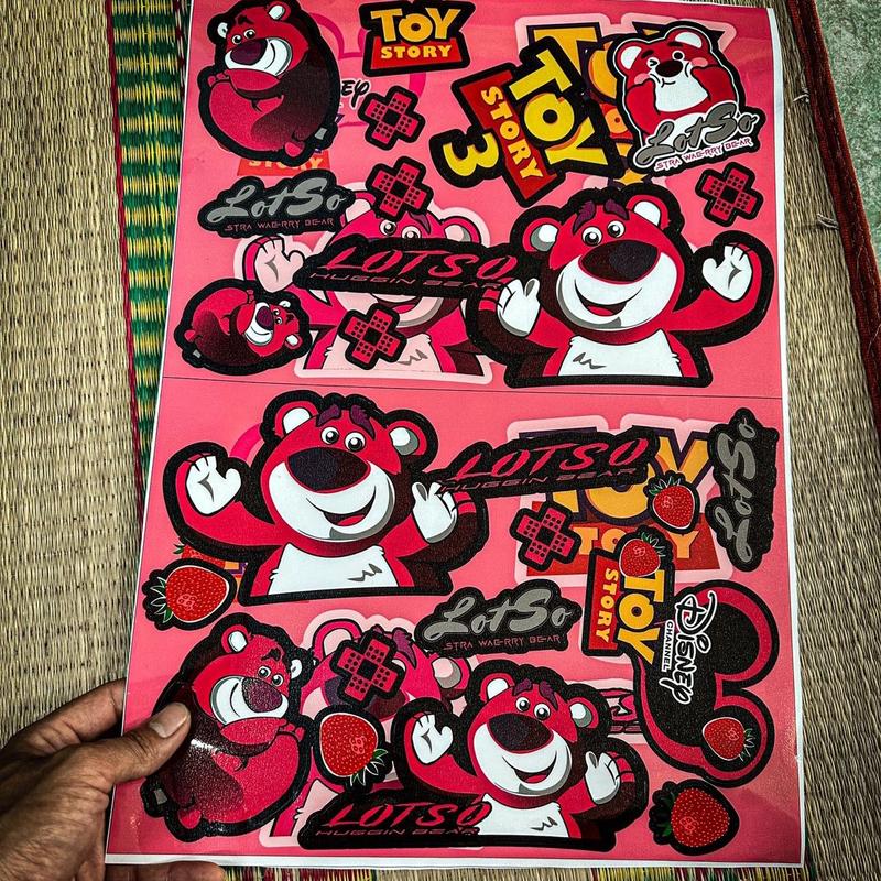 Tem gấu dâu tây đen hồng dán các loại xe Nhãn Dán Decal