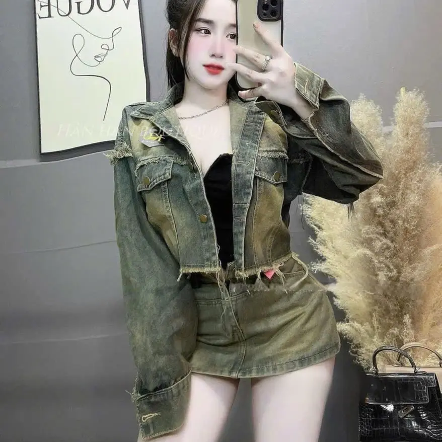 Áo khoác jean viền chỉ Fom ngắn mẫu mới 2024 hot cho Nữ - Women celi aokhoac ni có thể giặt máy 【 trắng 】 mangto len