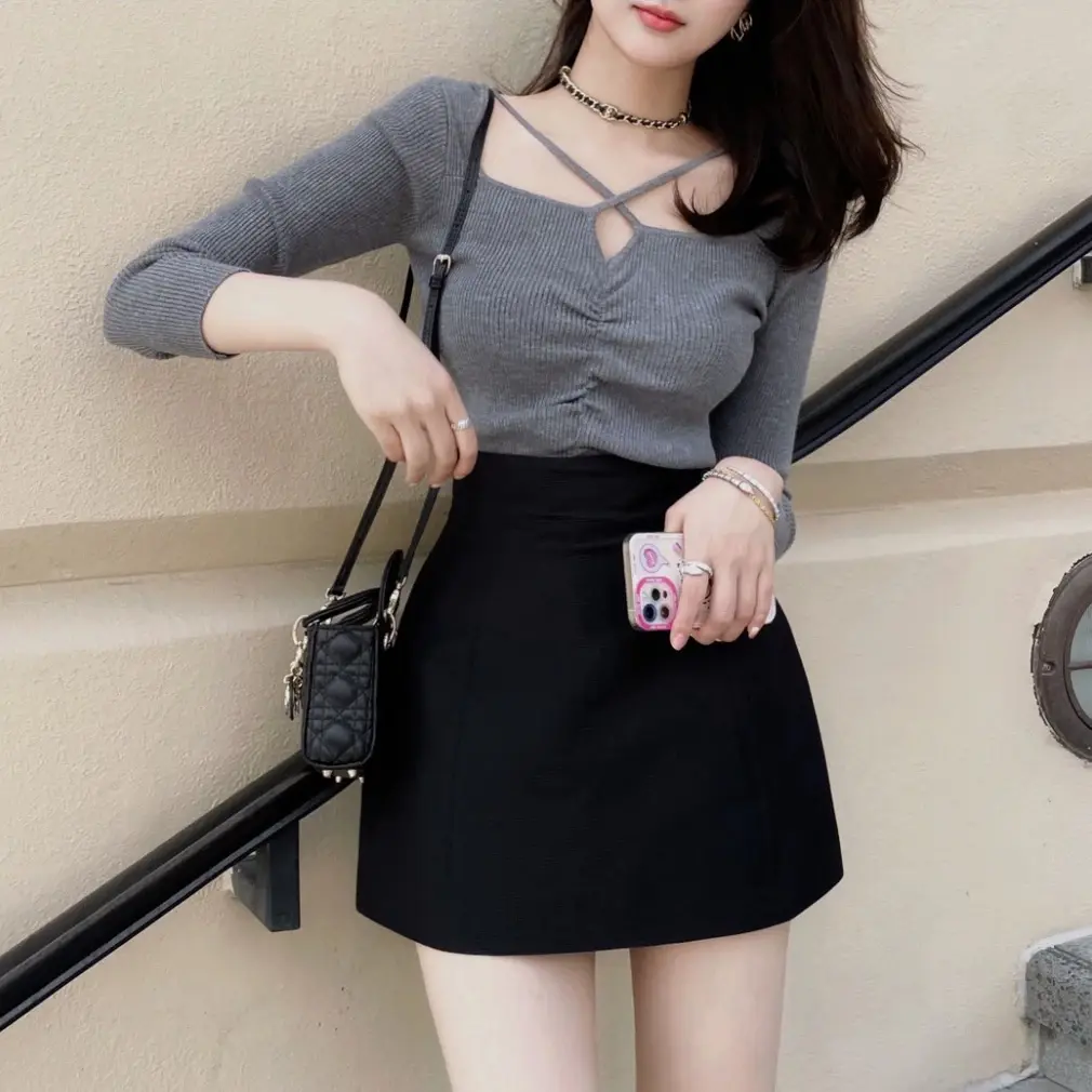 Chân váy chữ A ngắn lưng cao có quần lót trong dáng con ong ôm màu Đen - Chân váy ngắn chữ A ôm lưng cao công sở học chơi dạo