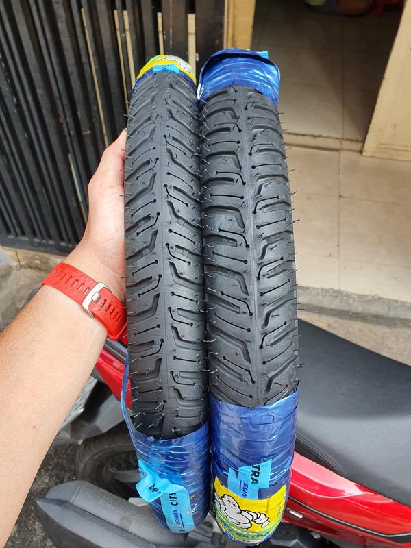 Vỏ Michelin City Extra " gắn xe số size 17 " không ruột Size 50 , 60 , 70 , 80 - 17