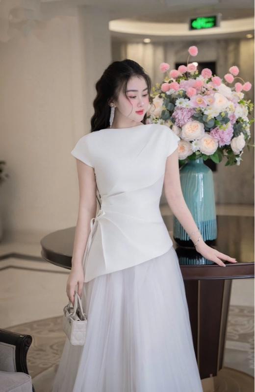 Product Introduction of set 2 chi tiết Áo khoét eo kèm chân váy lưới bồng cao cấp 10