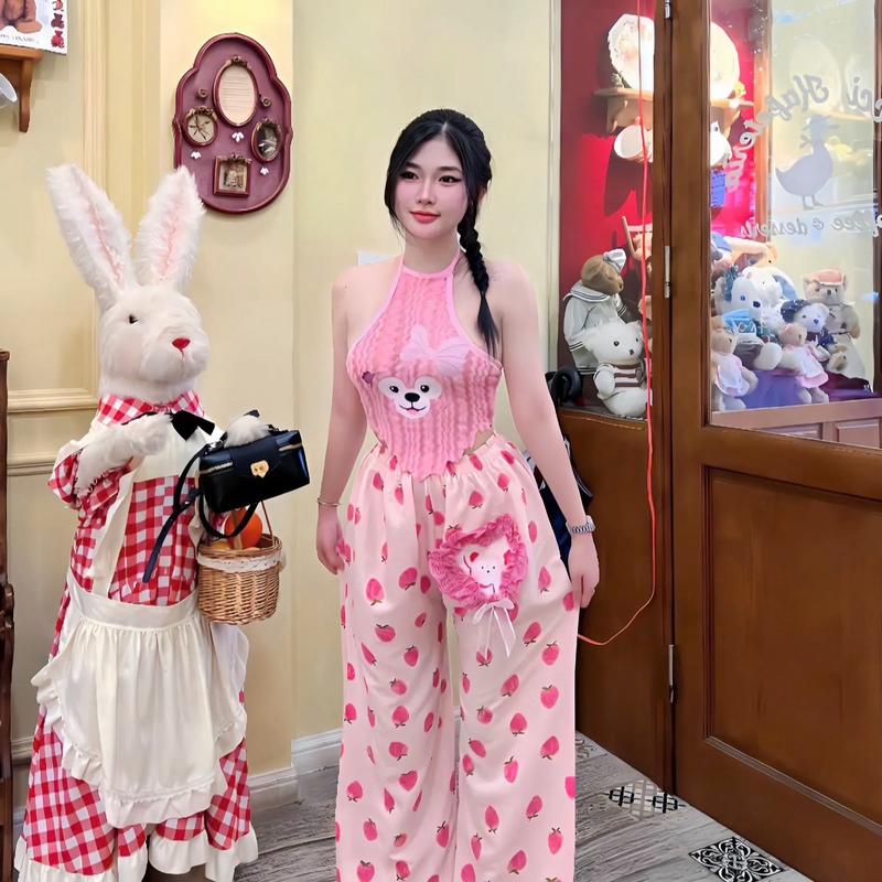 Sét áo lông cổ yếm in gấu quần ống rộng họa tiết dâu cho nữ - Women Top set botieuthu Nhung Ong đồ Kem