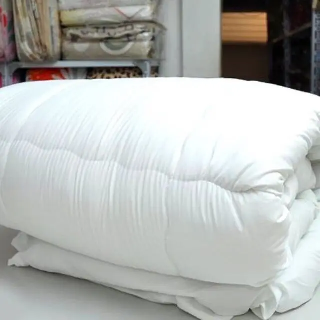 Ruột chăn bông trắng 1kg6