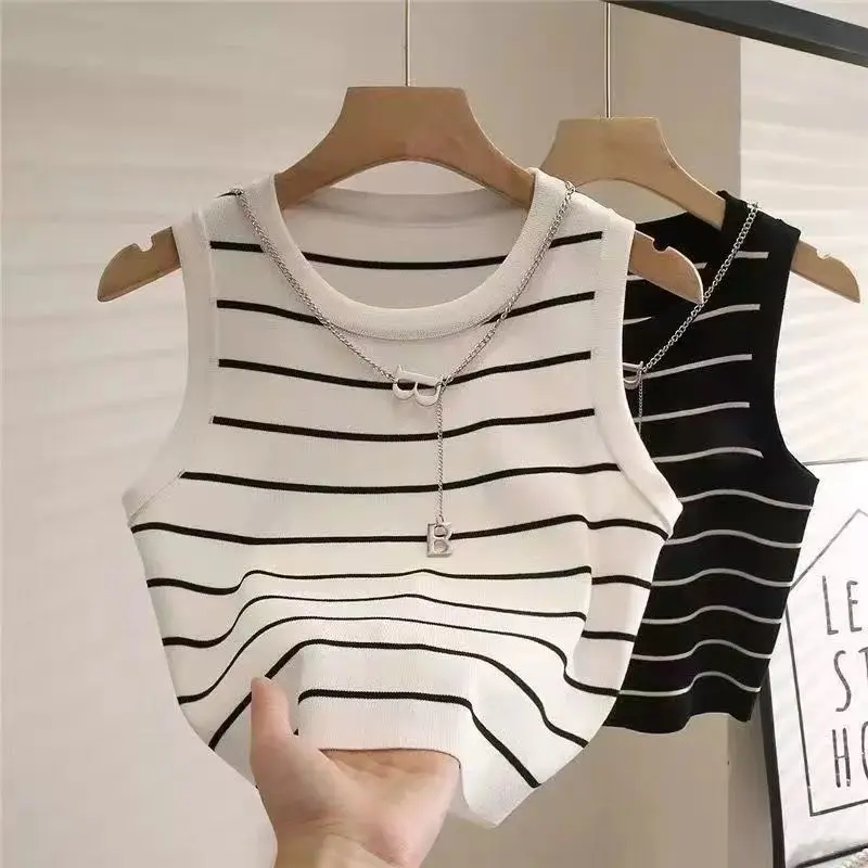 🔥Fashion Top round Neck Design Versatile Niche Sleeveless Striped Vest Women's New Slim Fit Inner Wear Knitwear Top Trendy Top for Women Womenswear Lingerie