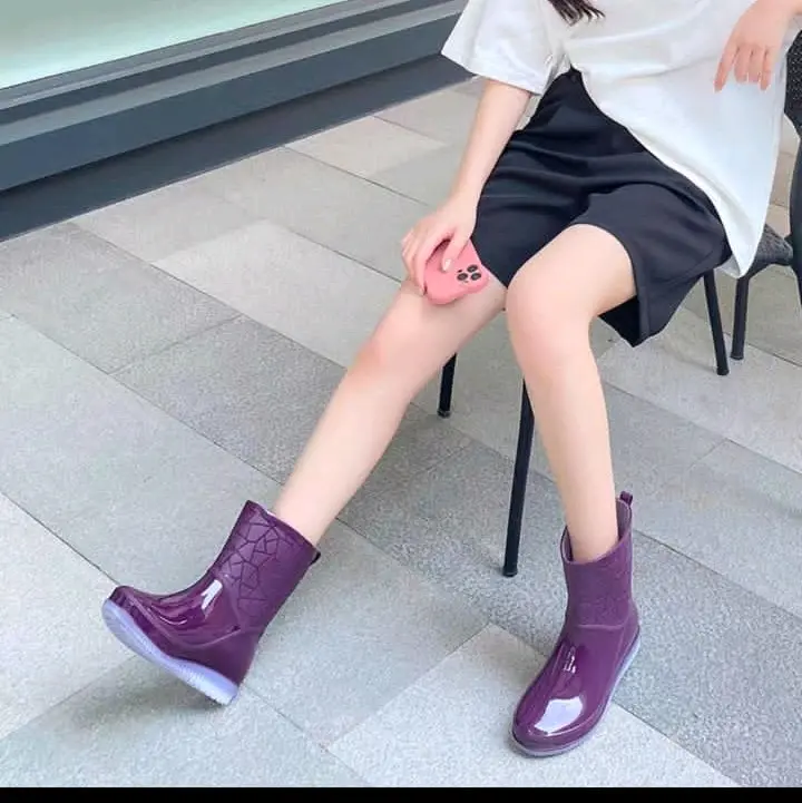 Sepatu Boot Wanita Anti Air 20cm 7