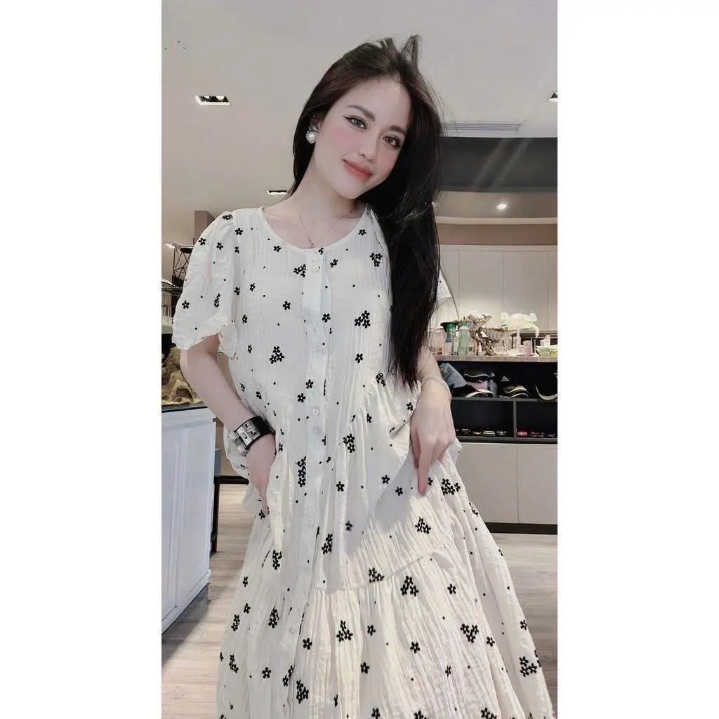 [Hoàng Ngoan] Váy thiên tơ hoa nhí cài cúc giữa 2 màu xanh trắng