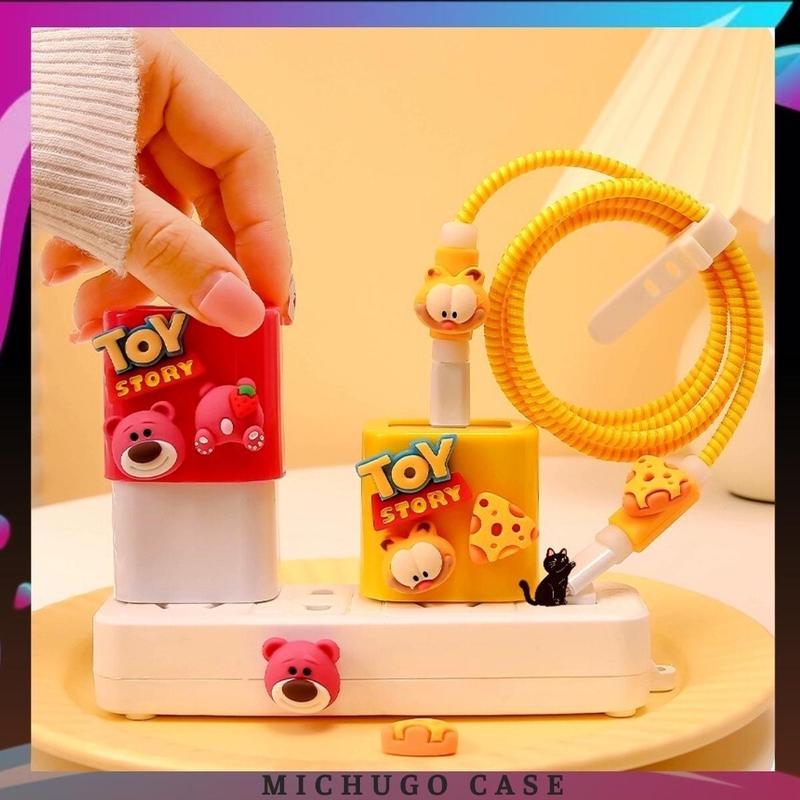 Bộ phụ kiện bảo vệ cáp sạc củ sạc hình gấu dâu dễ thương, chống đứt gãy củ cáp dành cho 15/14/13/12/11Promax