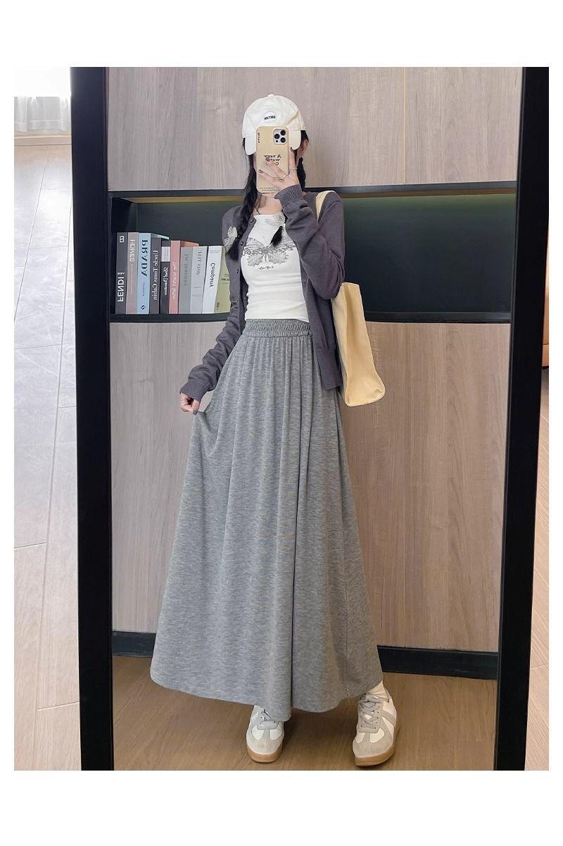 Product Introduction of Women's Skirt Autumn and Winter New A- line Skirt Small Elastic High Waist Drooping Skirt Design Slim Ins Fashion 18