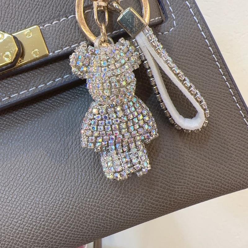 Phụ kiên gấu đá blinh blinh gắn vào túi gắn váo chiểu khoá Charm