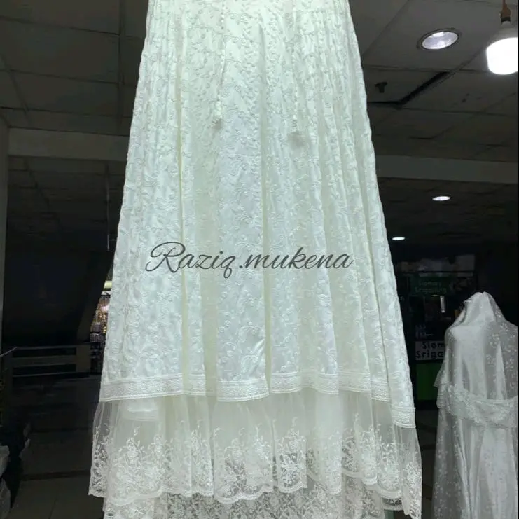Mukena Dewasa Sutra Paris Tille Rempel Mukena dewasa hantaran mewah Cantik Putih   Renda