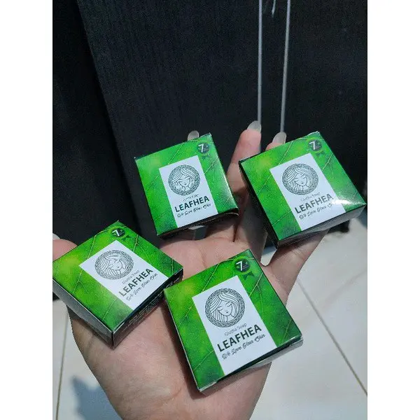 4 Pcs Sabun Leafhea sabun wajah dan badan mencerahkan mengencangkan Soap Berminyak Hitam balok tumerik sabunaha