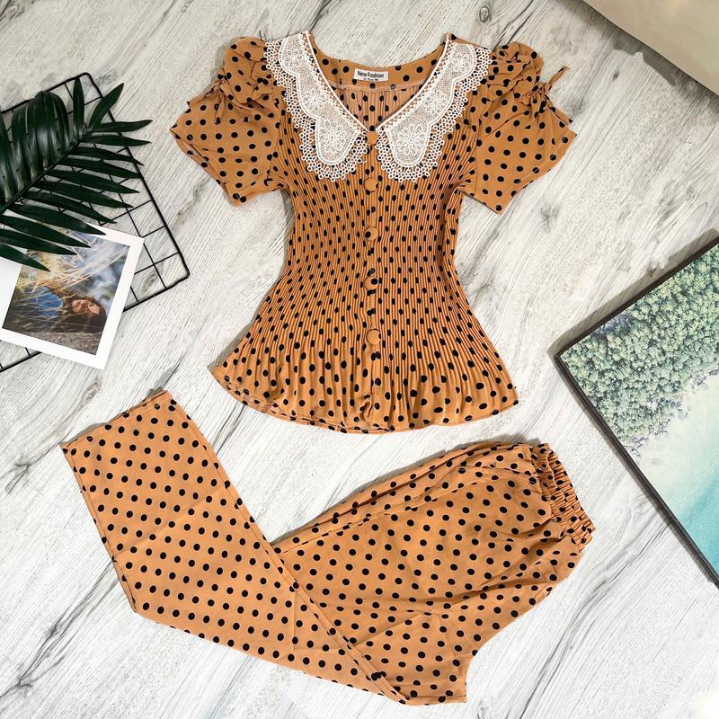 { ĐỒ BỘ DÀI DẬP LY} sét đồ bộ dài dập ly ,cổ phối ren ,chất liệu vải mango mền mịn mát ,thấm hút mồ hôi tốt ,mặt tôn dáng tôn da ,có 3 size 40-71 kg cho chị em tha hồ lựa chọn 4