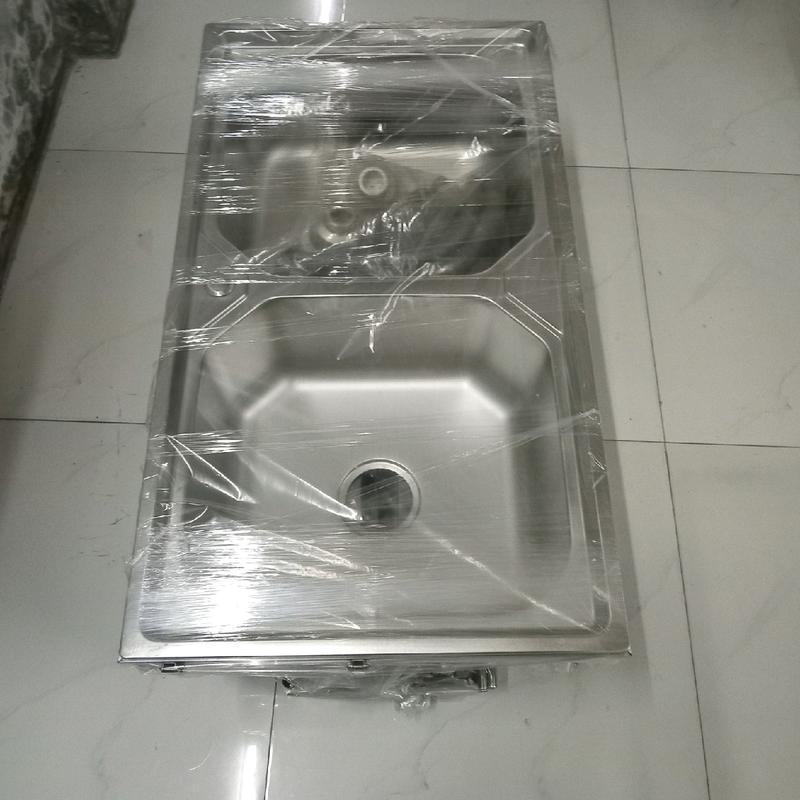 chậu rửa đôi 50x90 cao cấp 100% inox siêu dày,trọn bộ có kèm theo vòi inox 304 và dây cấp nước 4