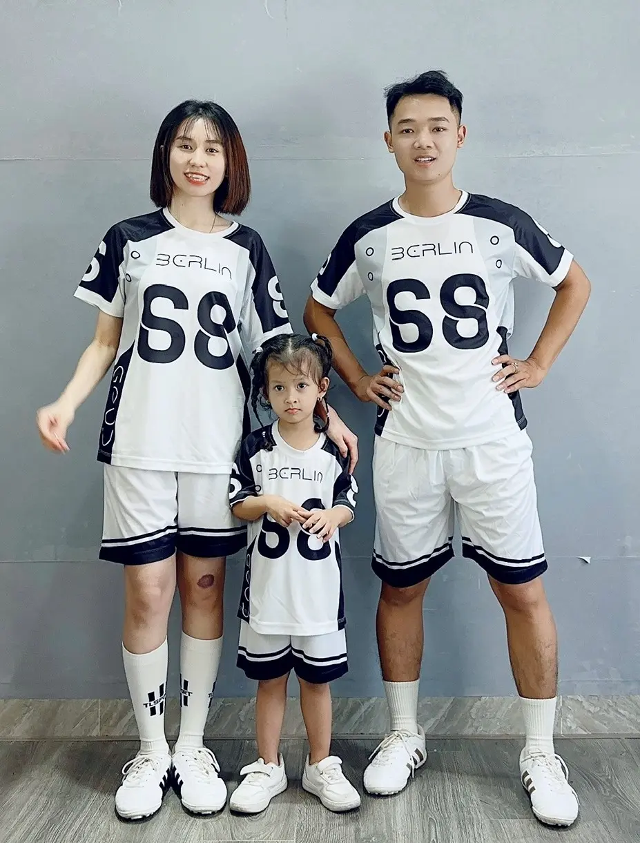 Đồ bộ gia đình GD, Thời trang bóng rỗ in số dành cho Nam, Nữ  và bé, Vải co dãn thoáng mát, thể thao. Thích hợp mặc du lịch, tham quan, dã ngoại. Top mẫu đồ gia đình đẹp Eros Sport