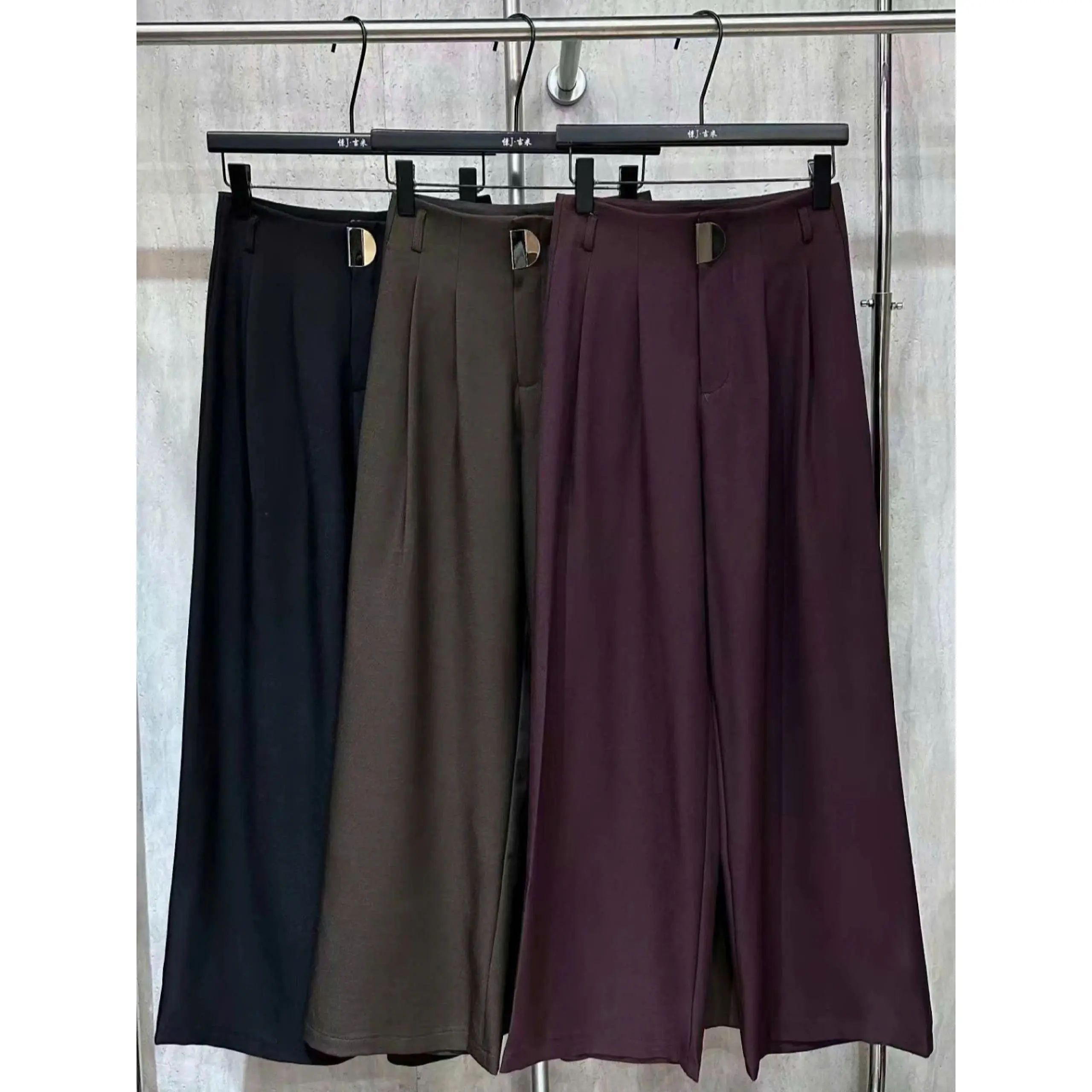 (QV244) Quần vải ống suông xếp ly cạp khóa phối khuy cài MAIDO TRENDY