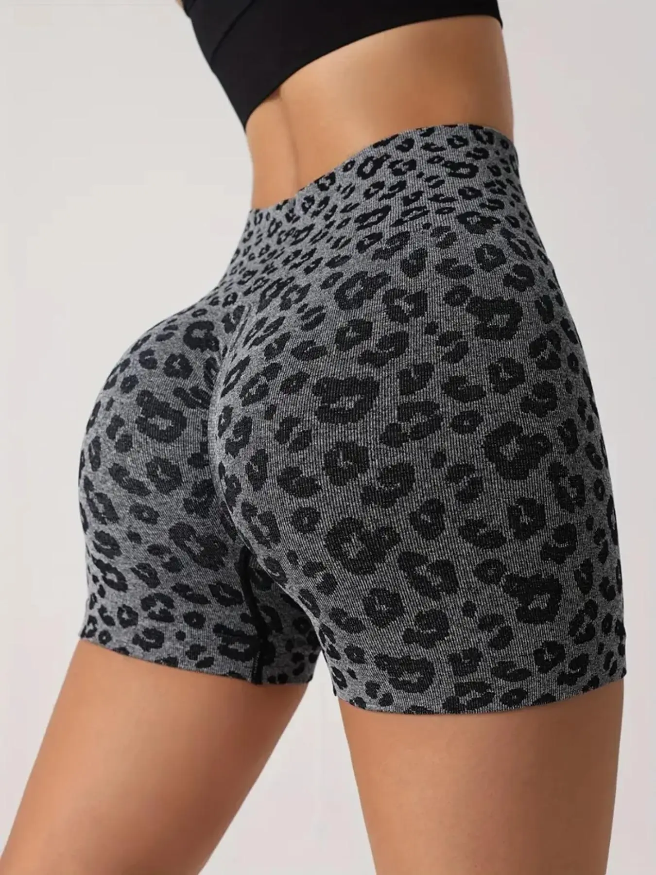 Summer Sporty Women's Leopard Print High Waist Sports Skinny Gym Shorts, Sport Casual Comfy Breathable Short Leggings for Yoga Gym Workout Running, Ladies Sportswear for All Seasons