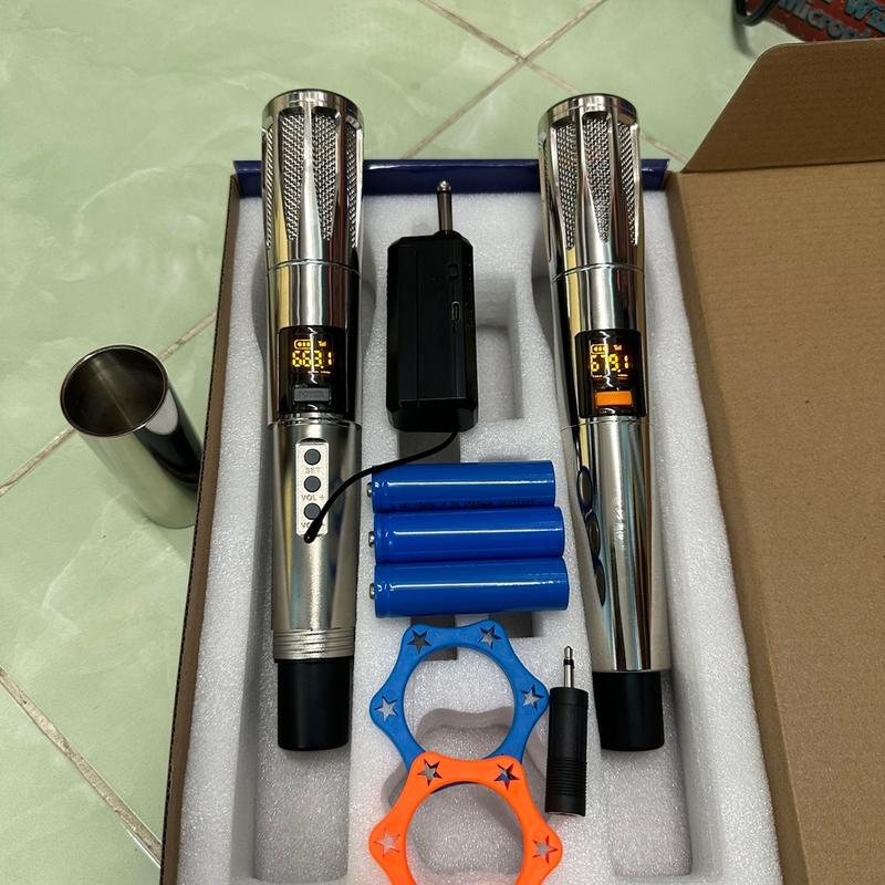 Micro Đa Năng KTV-368 Kim Loại, Set tần số, Tăng vol trên thân mic, Pin Sạc Củ mic Shure hút âm karaoke