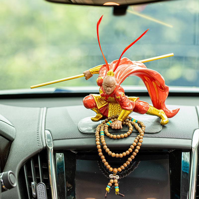 creative-dou-defeats-buddha-car-decoration-qi-tian-da-sheng-tiktok