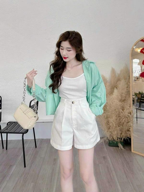 Sét 3 món đi biển, du lịch cực xinh cho nàng tiểu thư cá tính sét áo ba lỗ phối khoác sơ mi from rộng mix quần đùi lưng cao kèm nịt 4