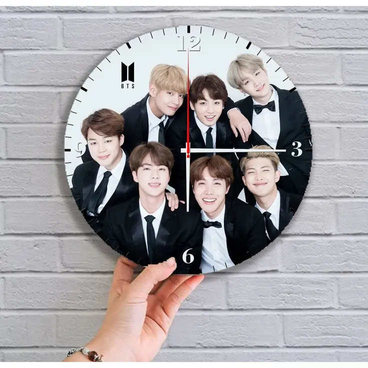 Jam Dinding Unik Kayu Bulat Korea K-Pop BTS Free Baterai + Box Vintage Raja Kpop 1