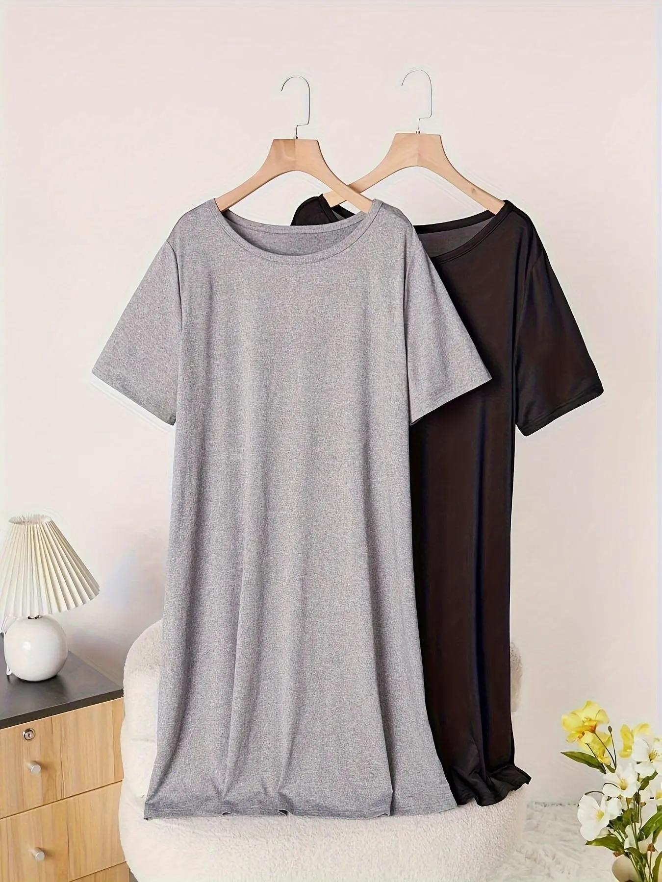 Women's Solid Color Nightdress, Casual Comfy Round Neck Short Sleeve Nightgown for Daily Wear, Ladies Sleepwear for All Seasons