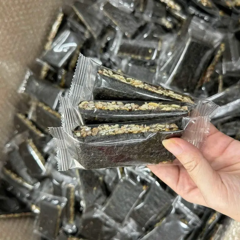 thanh rong biển kẹp hạt túi 500g 3
