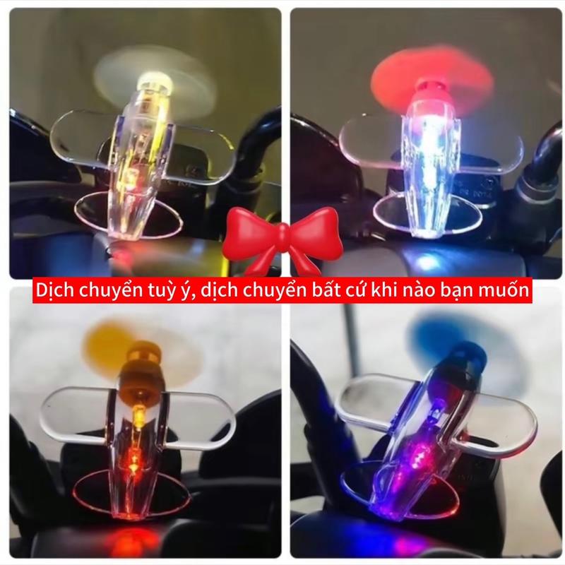 <Vân chuyên dia phuong> Mmluck Máy Bay Nhỏ Trang Trí Ô Tô xe máy., Hiệu Ứng Cảnh Báo Phát Điện Gió Máy Bay Mini Đèn LED, Đi An Toàn Thời Trang Năng Lượng Gió Trang Trí Máy Bay Nhỏ sap  thom đèn led  máy bay Nội Thất