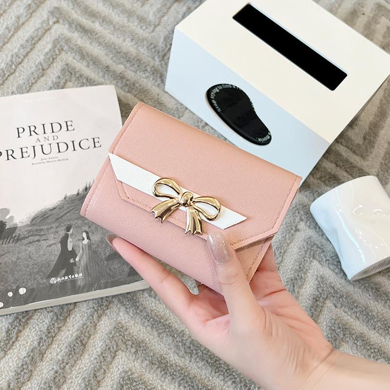 Product Introduction of Ví Nữ Hàn Quốc, Hàng Mới Về, Kiểu Dáng Ngắn Sang Trọng, Thiết Kế Gấp Ba Nhỏ Thích Hợp Đựng Tiền Xu, Có Ngăn Đựng Tiền Xu, 2024 Hình Chữ Nhật Wallet 17