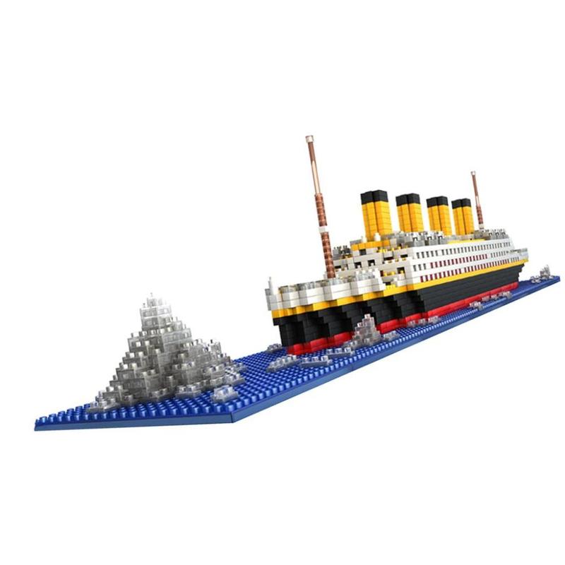 1860pcs Grand Titanic Building Blocks Kit Ship Model Assembly Block toy for kids 0