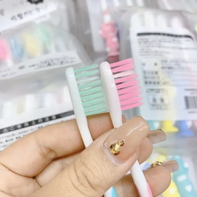 Set 4 Bàn chải đánh răng trẻ em lông mềm, siêu mịn chăm sóc răng miệng cho bé từ 1-10 tuổi, giúp bé vệ sinh răng miệng sạch sẽ 4