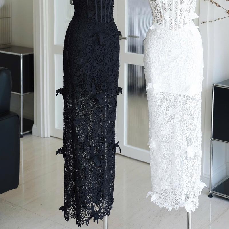 Đầm ống corset phối ren bướm nổi đen, trắng SM 6