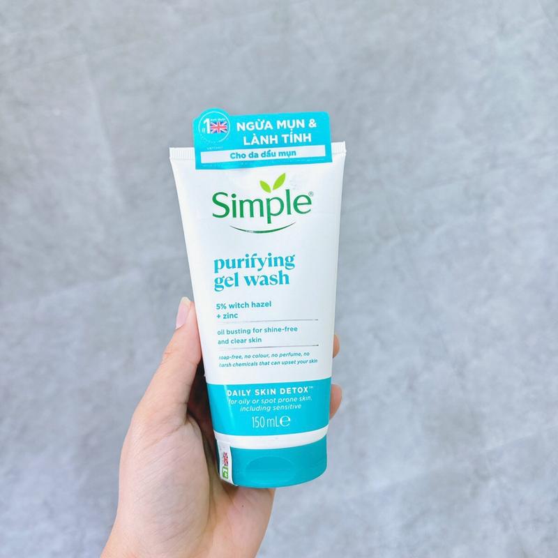 Sữa rửa mặt Simple xanh dương Purifying Gel Wash cho da dầu mụn 150ml 3