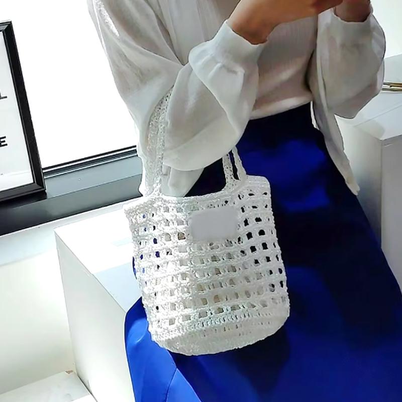 Product Introduction of New Silver Handmade Yarn Popular Same Style Woven Small Silver Bag Woven Flash Core Wire Crochet Needle 200g 1 Ball Yarn 27