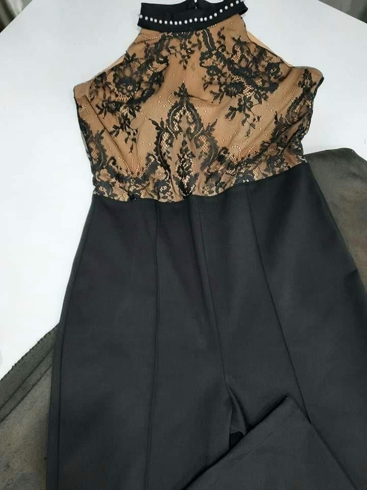 Product Introduction of Bộ jumpsuit phối ren lót lụa kem da ống loe đứng dài chấm đất  chất co giãn vải dày (không kèm dây nịt ) 3