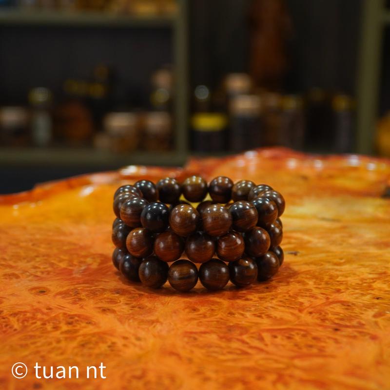 Vòng Tay Hạt Tròn Gỗ Bách Xanh Mộc Châu Chìm Vip - Phụ Kiện Đeo Tay Nam Nữ