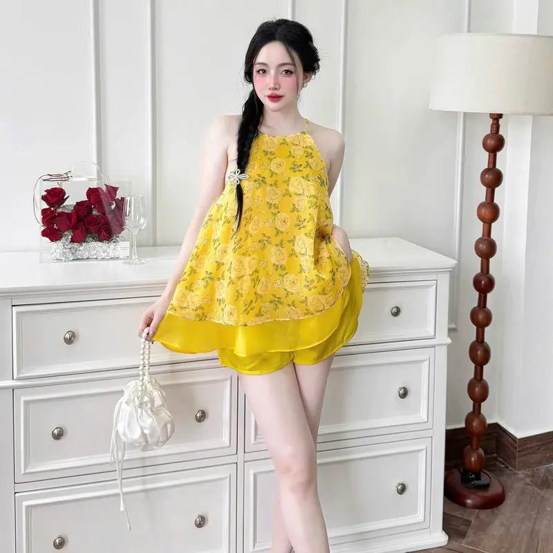 Yếm ngủ áo voan phối tơ 2 lớp, quần lụa latin LADY Đồ ngủ nữ cao cấp mềm mát, nhẹ tênh, mặc lên cực kỳ tôn dáng – xinh nhẹ nhàng mà cuốn 7