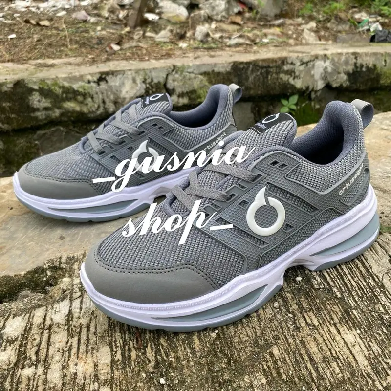 Sepatu running pria dan wanita, sepatu olahraga sneakers terbaru, sepatu sekolah, sepatu joging, dll 1