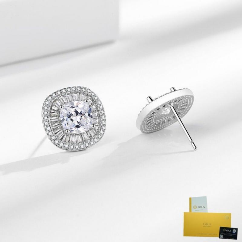 Product Introduction of [with Gra Certificate]  New Arrival Hot Sale Fashion Square High-Grade Moissanite Stud Earrings 19