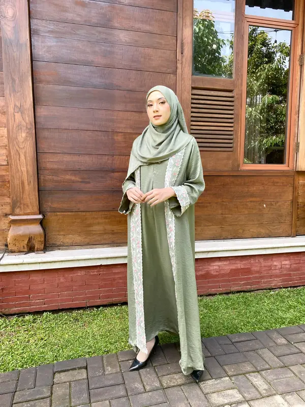 Zakia Abaya Santorini Silk Premium Friendly Busui Bordir Mewah Lebaran abaya  syakila 6