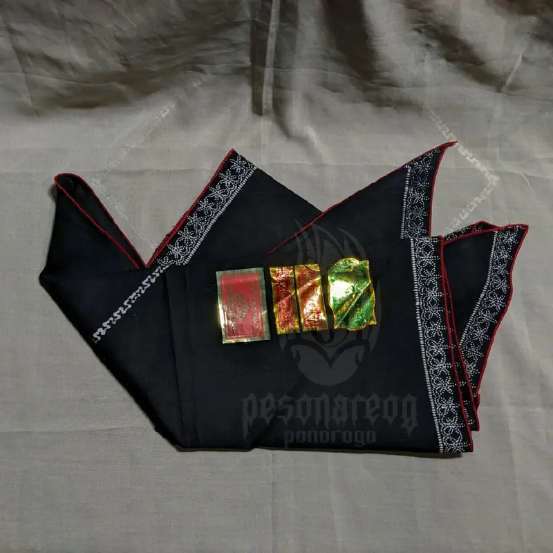 Udeng Jathil / Warok Ponorogo Kril Segitiga Ikat kepala Hitam 4