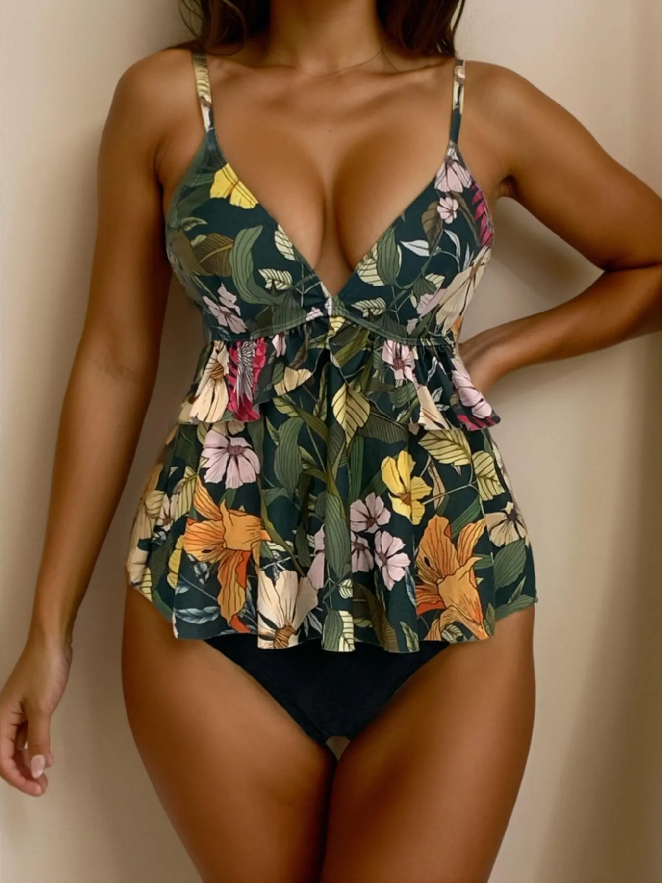 Women's Plants Print Ruffle Trim Cami Top & Swim Knicker Tankini Set, Casual Sleeveless Spaghetti Strap Swim Top & Swim Bottom Two-piece Swimsuit for Beach Holiday Vacation, Ladies Swimwear for All Seasons