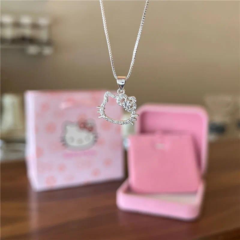 Product Introduction of Vòng Cổ Pha Lê Màu Hồng, Sanrio, Dây Chuyền Trang Sức Anime Hợp Kim Màu Bạc Quyến Rũ Nữ, Phụ Kiện Valentine, Thích Hợp Làm Quà Tặng Cho Bé Gái 1