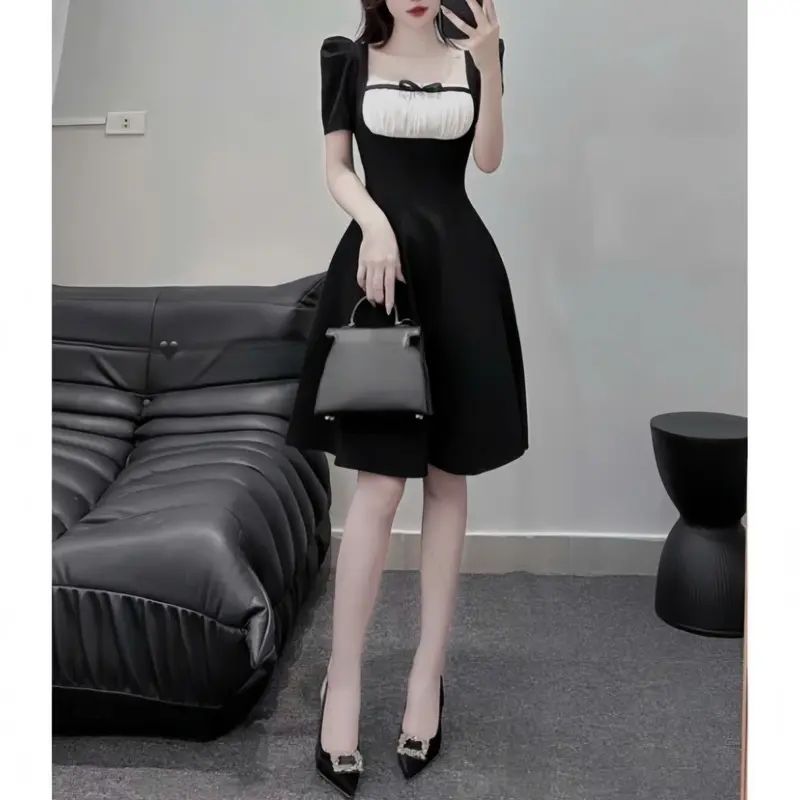 Đầm Váy Dáng Xòe Cổ Vuông Thời Trang Nữ - Vải Cotton Lạnh Không Co Giãn 1
