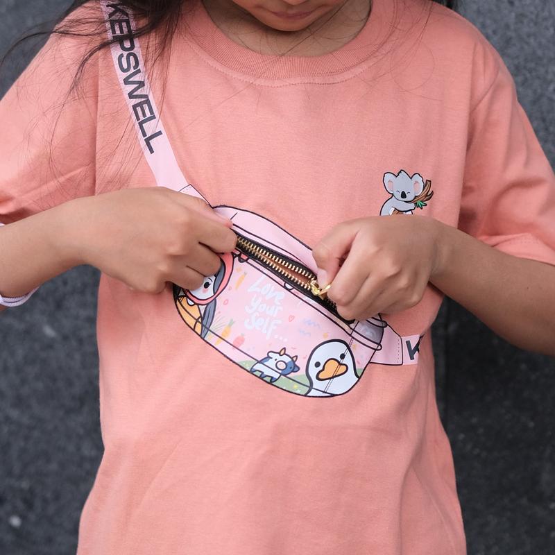Kepswell - Kaos Anak Gambar 3D Waistbag Love Your Self Original Premium - Baju Kantong Ajaib Tas Slempang - T-Shirt Viral Combed 24s Wanita - Unisex 2
